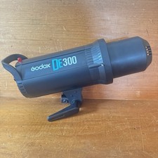 Godox DE300 Studio Flash Strobe Light TESTED ...