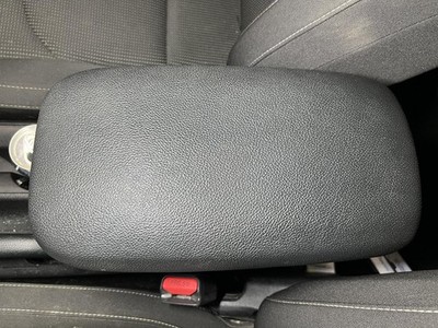 Used Front Lower Center Console fits: 2020 Kia Forte floor CVT w/o sliding armre