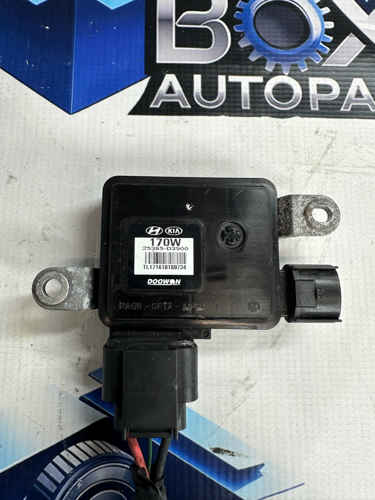 2015-2021 Hyundai Tucson Cooling Fan Control Module Unit 25385-D3500 OEM