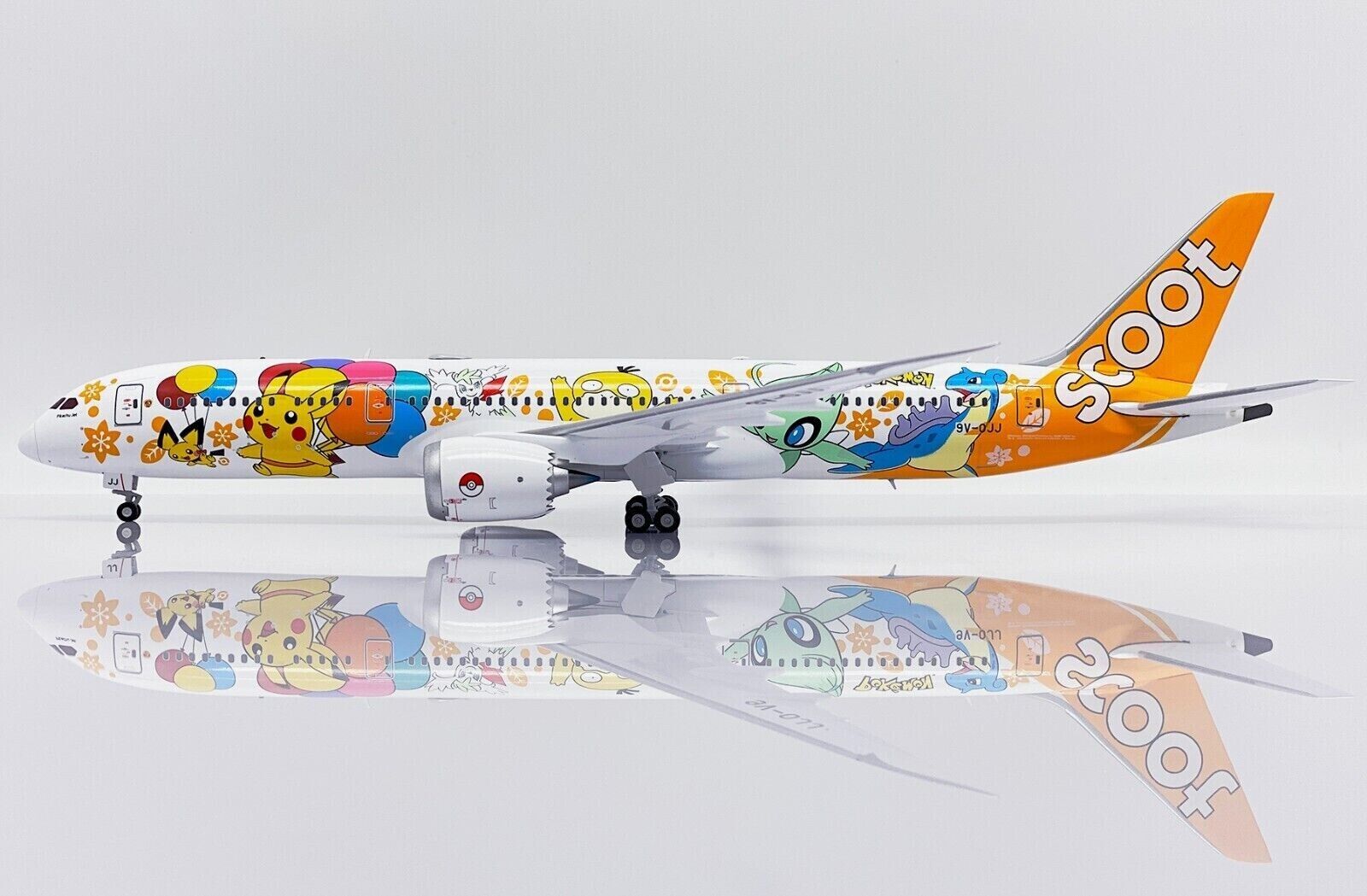 JC WINGS SCOOT BOEING B787-9 POKEMON 1:200 DIE-CAST SA2TGW020 IN STOCK