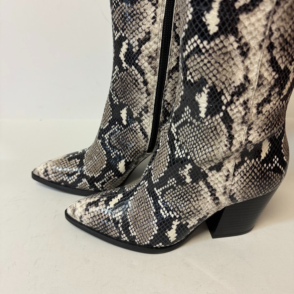 【 】Snake Embossed Leather Heeled Cowboy Boot 71ONGK6Gv2L._UY300_.jpg