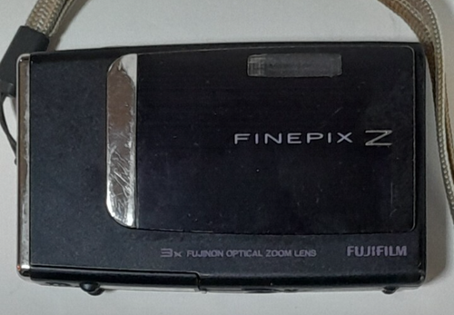 Fujifilm 7.2 MP Finepix Z10fd Digital Camera Dark Purple-Camera Only - Picture 3 of 6