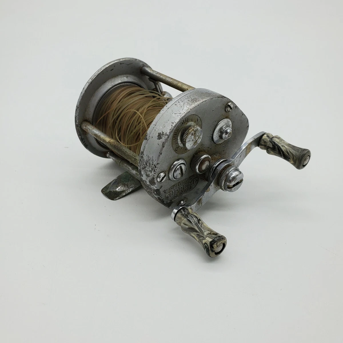 Pflueger Supreme Fishing Baitcast Reel Metal Vintage Made in USA