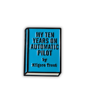 Meine zehn Jahre Autopilot '' Emaille Pin, Kurt Vonnegut, Schlachthof fünf