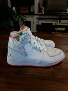 jordan gym shoes
