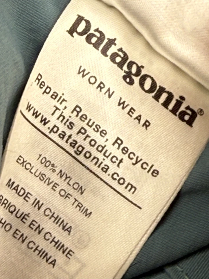 Chapéu balde Patagonia infantil bebê tamanho 6 meses verde azul proteção solar praia - Imagem 4 de 4