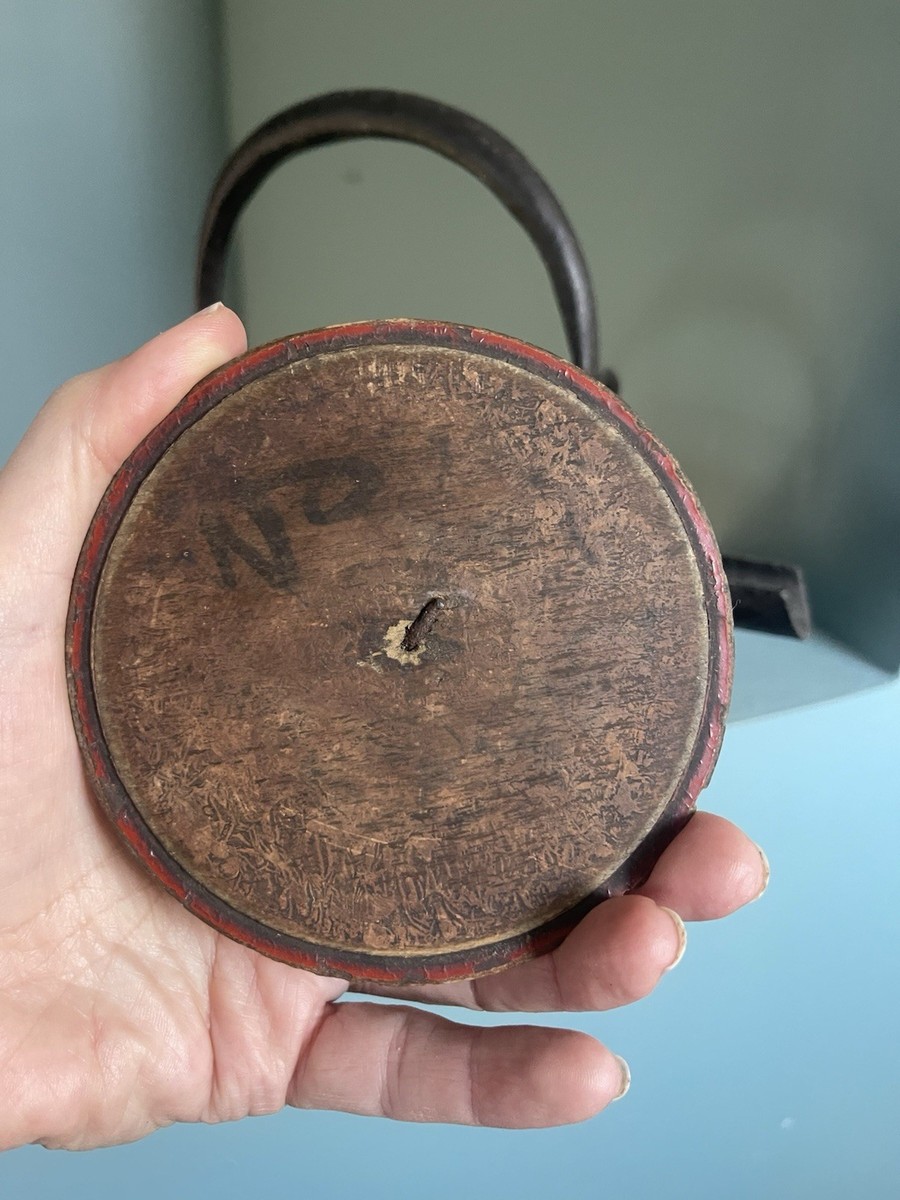 茶吉 Antique 19th C. Choshi, Japanese Iron Tea Sake Water Kettle w Red