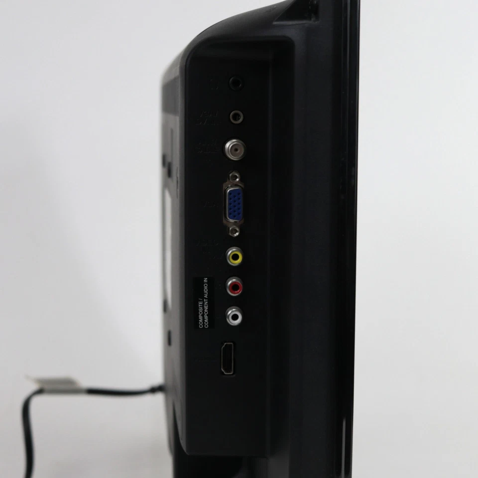 Insignia 19" LCD TV/ DVD Player Combo w/ Remote, Tested Working NS-19LD120A13 - Image 4 of 4