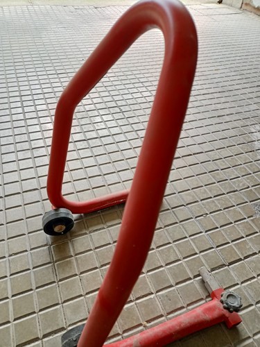 cavalletto moto posteriore - Foto 1 di 10