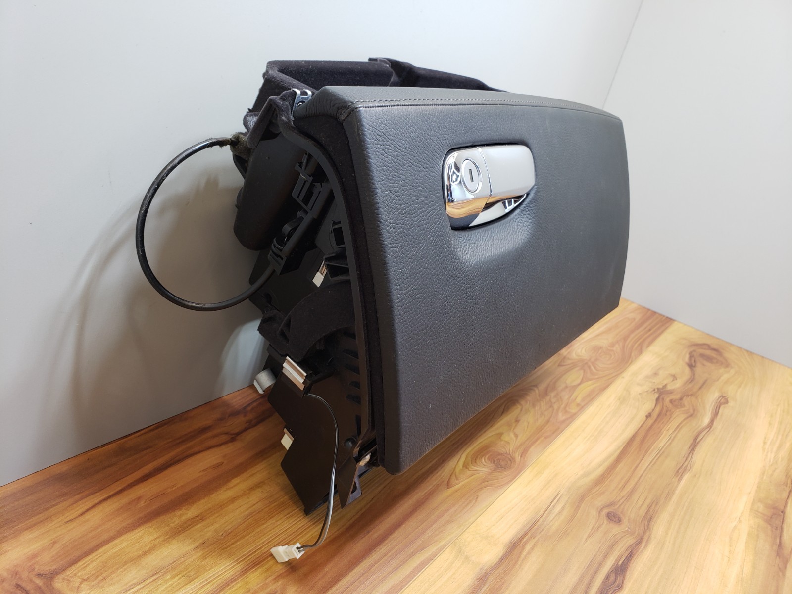 Rolls-Royce Ghost 2010-2014 Glove box Black