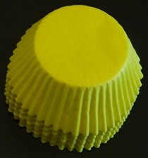 50 Yellow Cupcake Liners Baking Cups STANDARD SIZE BC-32-50 NEW