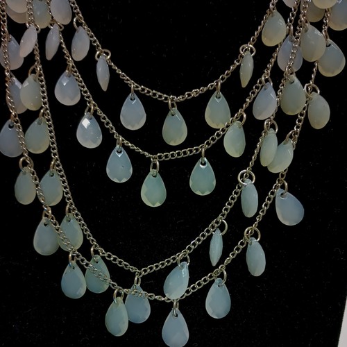 Collana goccia blu a strati tono argento triplo filo - Nuova con etichetta - Foto 4 di 7