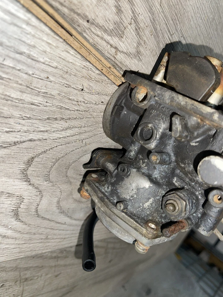 Карбюраторы 1981 Suzuki GS750 - Изображение 2 из 4