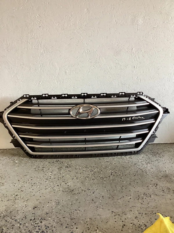 Hyundai ELANTRA Grille 2017 2018 Used Oem 86350f3000