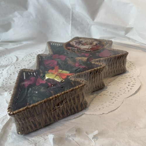 Vintage Wonderland Traditions Wicker Christmas Tree Basket With Potpourri NEW - Picture 6 of 11