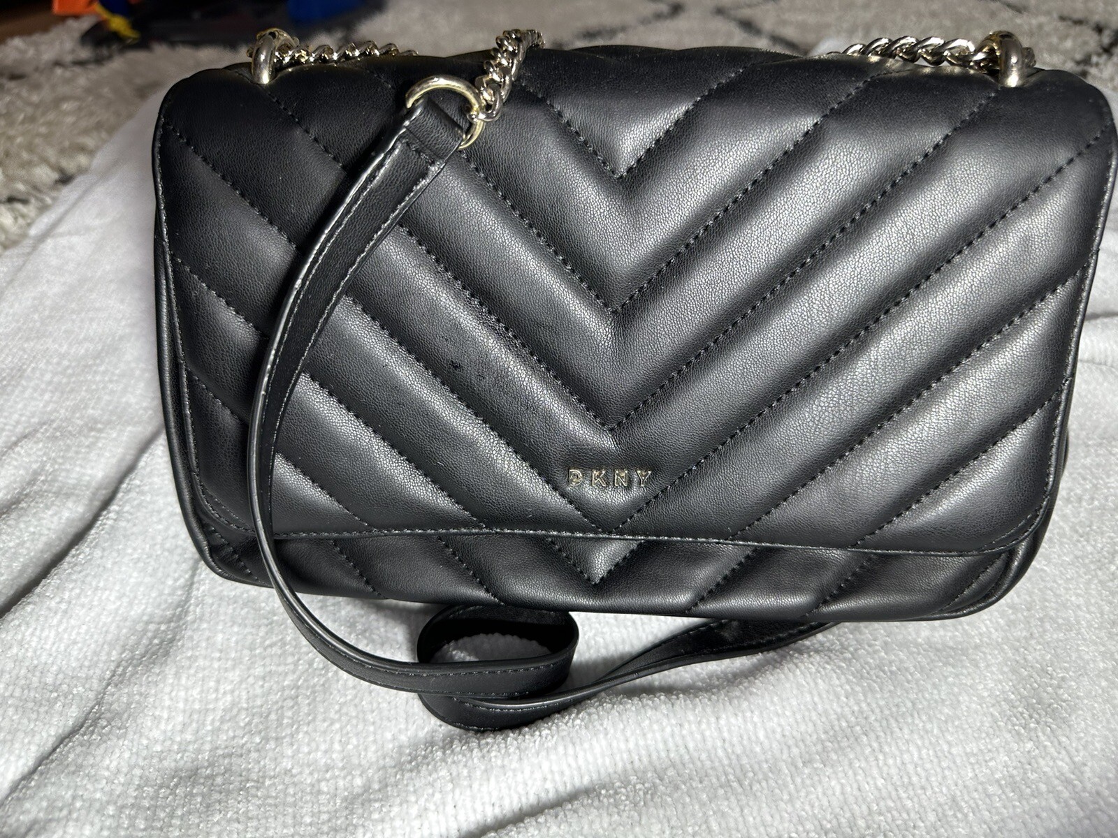 DKNY Black Veronica Large Quilted Shoulder/Crossbody … Gem