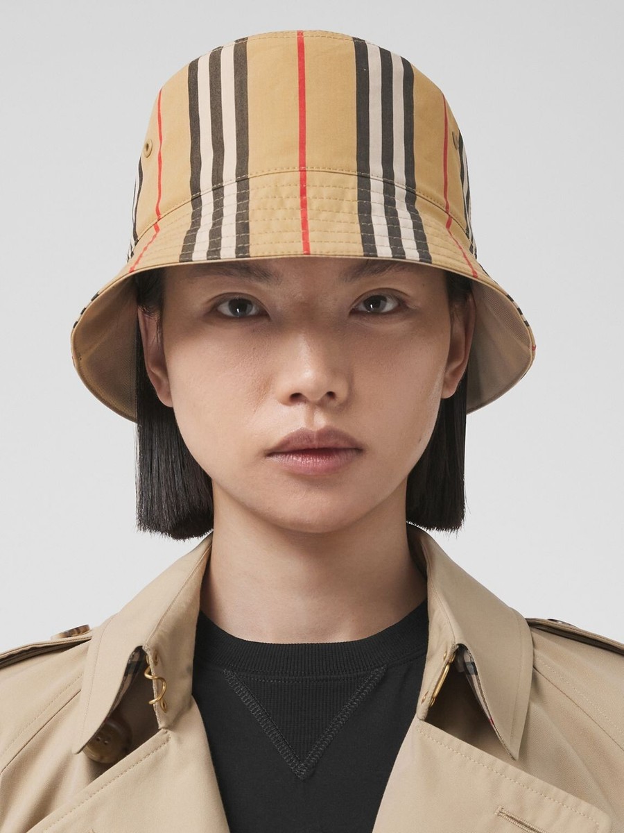 Burberry Reversible Icon Stripe Cotton Bucket Hat | eBay display picture 3