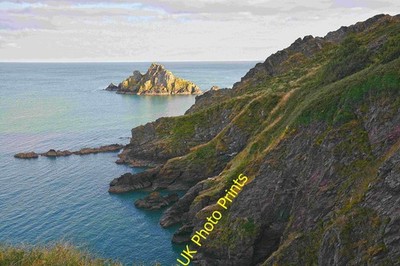 Photo A2 South Hams : Coastal Scenery Kingston/SX9051 Looking out acros c2016