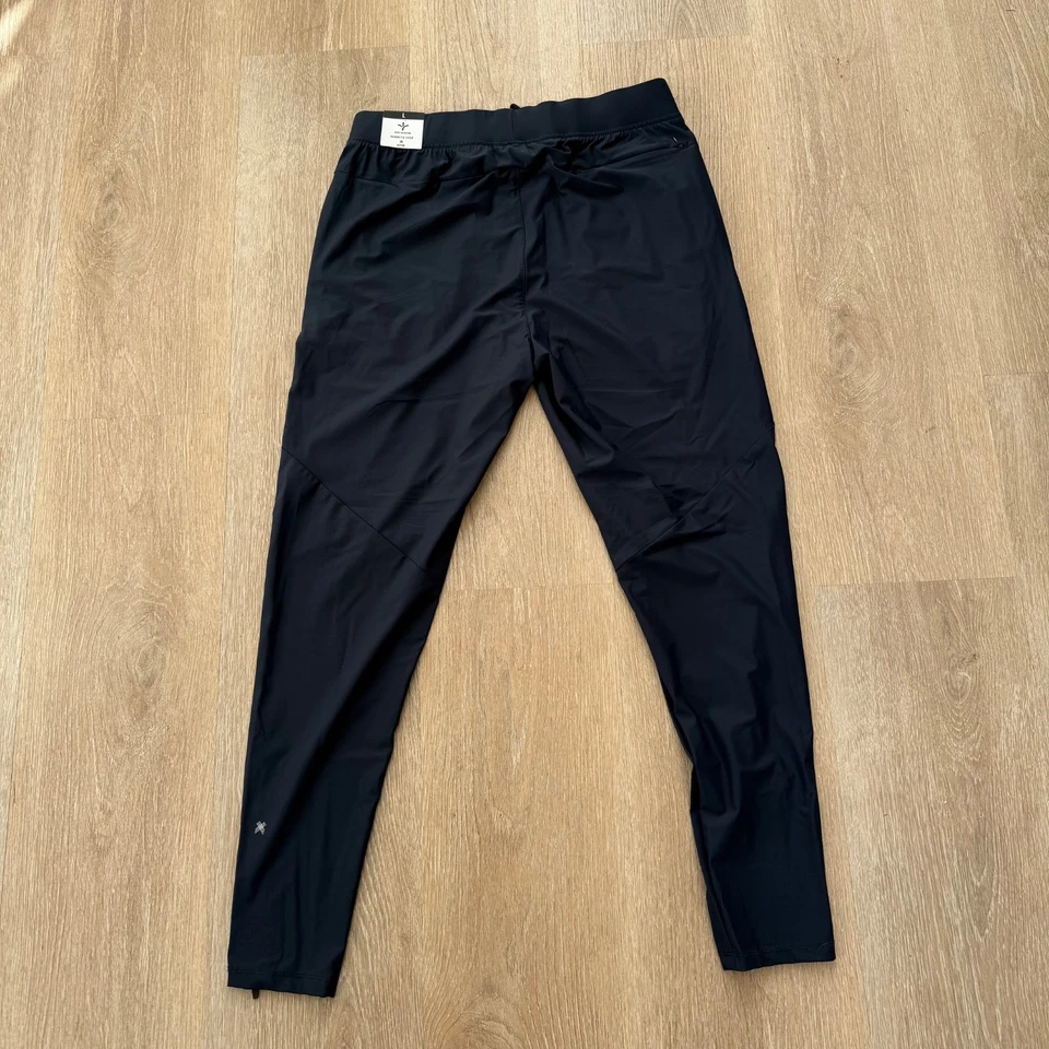 Kenneth Cole Active Tech Jogger Cremallera al Tobillo DWR Reflectante Azul Marino Oscuro Talla Grande Foto 2 de 4