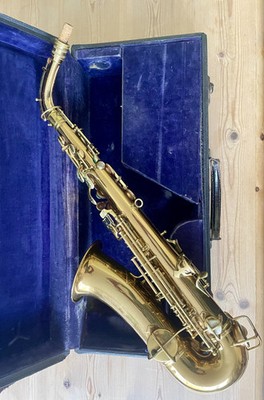 CONN New Wonder II Altsaxophon in super Spielordnung. 1929/30 mit Original Etui