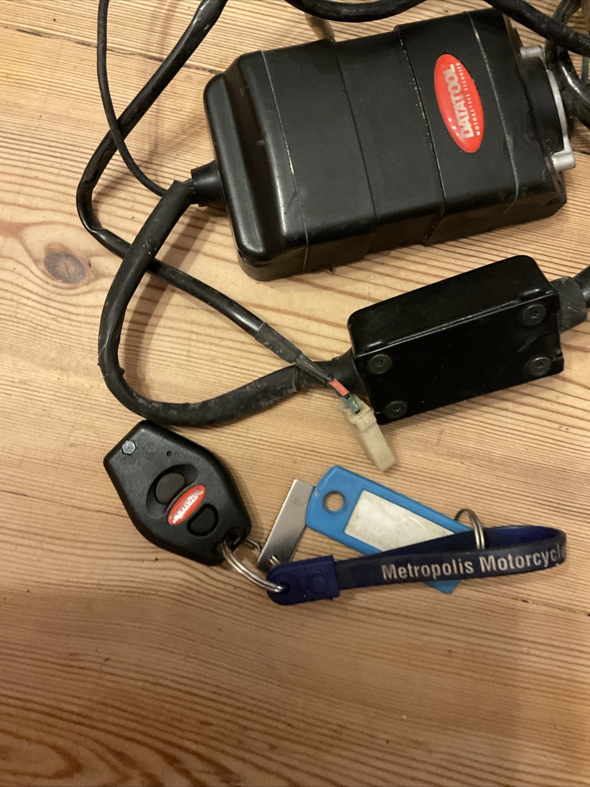 DATATOOL S4 C1 RED MOTORBIKE ALARM IMMOBILISER INSURANCE APPROVED eBay