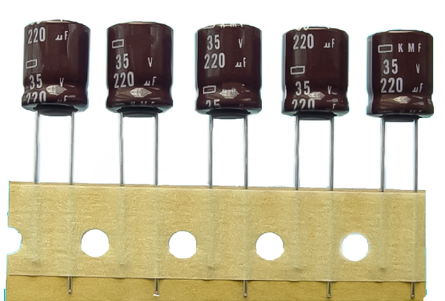 Конденсатор 16v 220mf