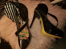 HARA JUKU LOVERS BLACK PATENT LEATHER LADIES HIGH HEEL/PLATFORM SHOES SIZE 6M