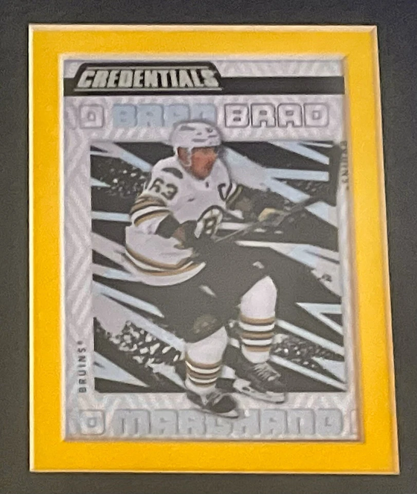🥅🏒FOTO DE LA NHL BRAD MARCHAND 8x10, alfombrilla 11x14, parche bruins y tarjeta Foto 2 de 4