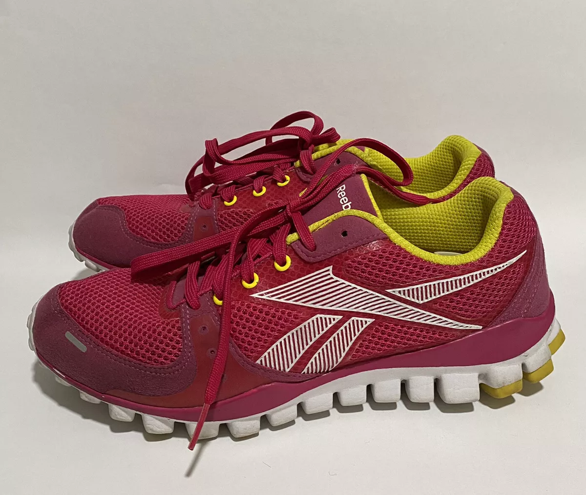 Reebok Realflex Transition Training Running Shoes Womens Size 9 Pink Yellow