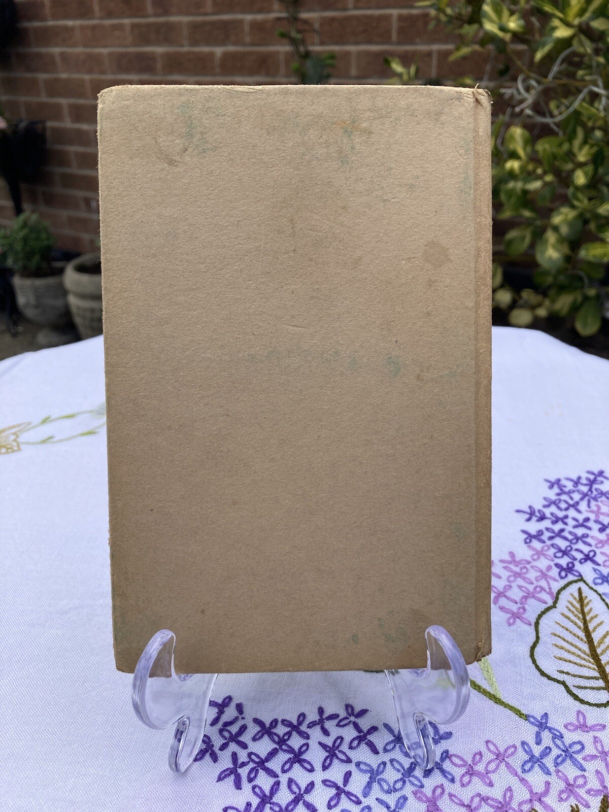 vintage-ladybird-book-stone-age-man-in-britain-buff-cover-series