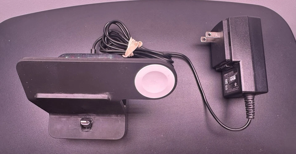 Base de carga Belkin Powerhouse para Apple iPhone y reloj F8J237V2 negra ¡Funciona!🍎 Foto 4 de 4