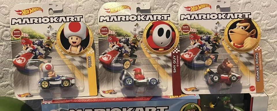 Hot Wheels Mario Kart Circuit Track,Piranha Plant & Thwomp Exp Tracks + 8 Cars!! - Image 4 of 4