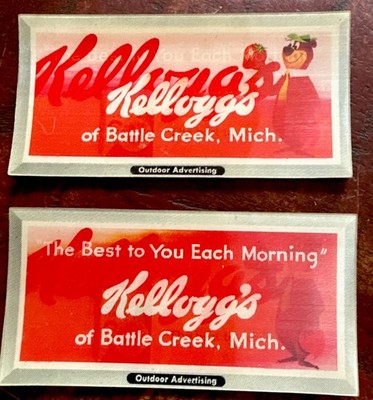 1960 Vari Vue Kellogg s Corn Flakes Yogi Bear 2 phase Promo lenticular flicker