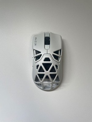 Near MintRazer Viper Mini White Signature Edition Brand New From