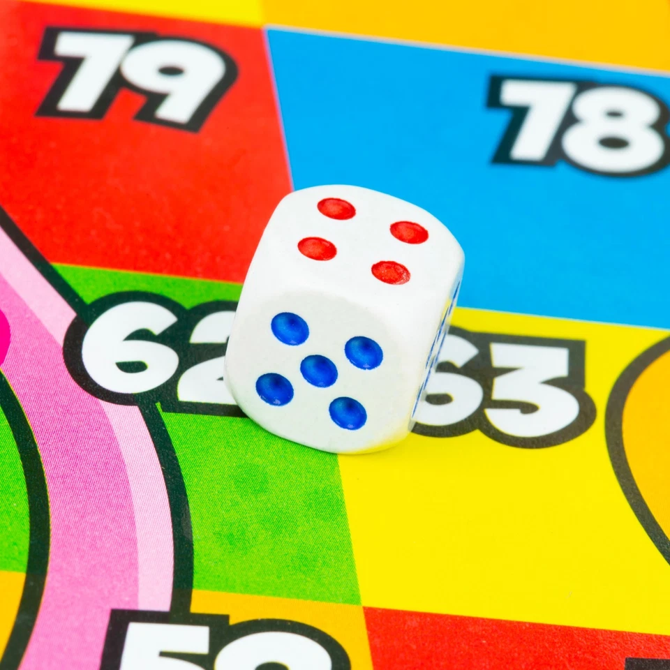 Snakes and Ladders Board Game | Kids Family Classic Game with Counters & Dice UK - Image 3 of 4