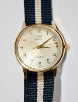 Vintage Swiss Made Waltham 17 Jewels Shockproof wristwatch Manual