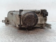 Feu avant (phare) Renault R21