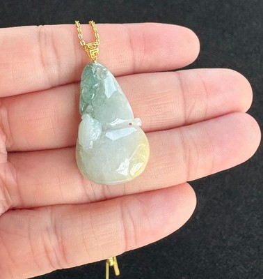 Floating Green Floating Yellow Gourd 葫芦/福禄 Jadeite Jade Pendant 18K Gold Buckle