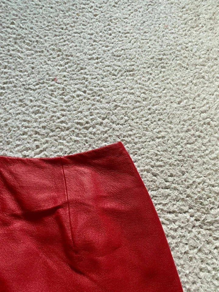 Newport News Mujer Cuero Línea A Falda Corta Forrada Roja Talla 6 Foto 4 de 4