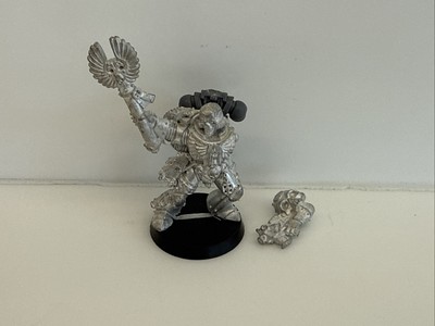 Games Workshop Warhammer 40k Space Marines Chaplain with Skull Helmet