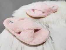NEW NO BOX US 7 / EURO 37 PINK Steve Madden Faux Fur SLIPPERS HOUSE SHOE SLIDE