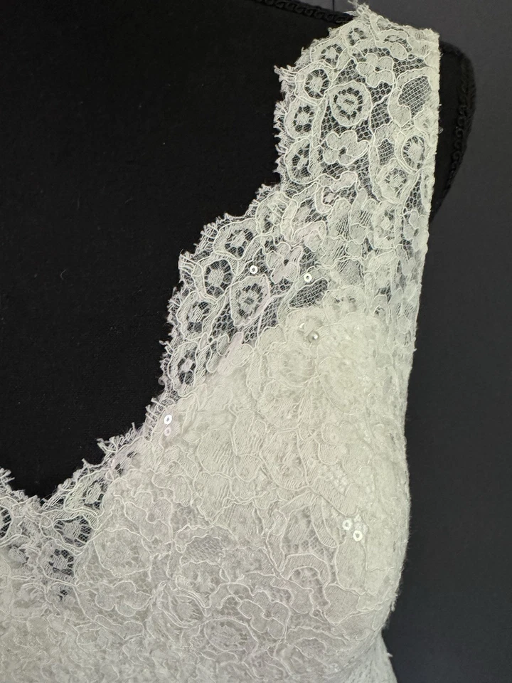 Allure Bridals Talla 14 Marfil Superpuesto Encaje Escote en V Estilo Sirena # 9201 Foto 4 de 4