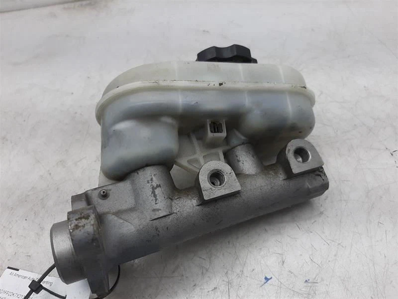 98 99 00 01 02 CHEVROLET CAMARO Brake Master Cylinder 18060784 - Image 3 of 4