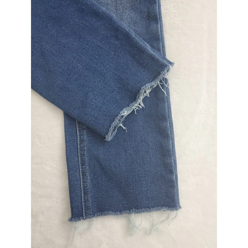 Pantalones de mezclilla rectos de tiro alto Royalty For Me para mujer 4 azul con botones dobladillo crudo Foto 4 de 4