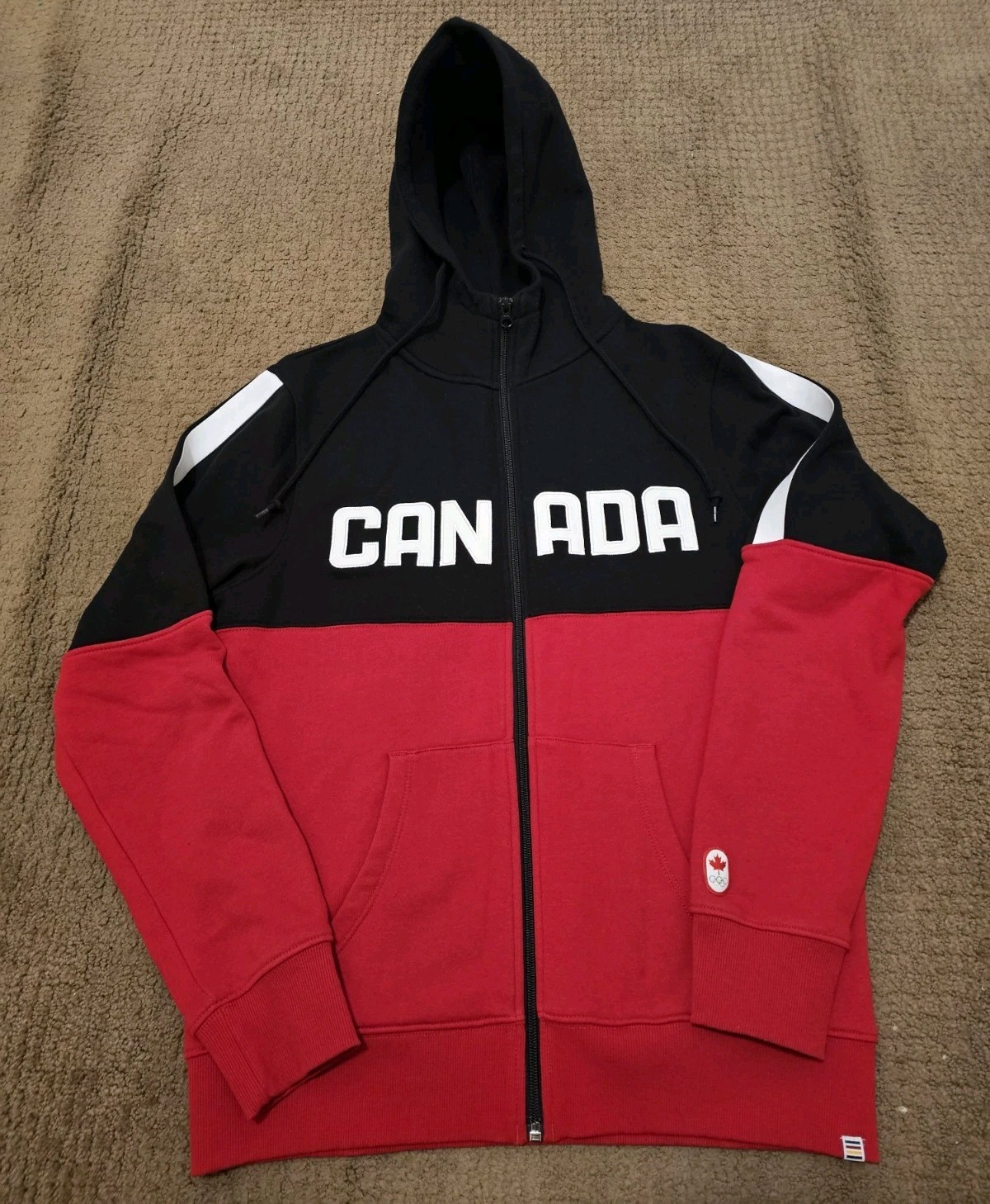 CANADA Olympics Adult Red/Black Zip Up HOODIE - Medium