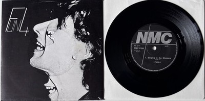 FUN 4 * Singing In The Showers * Vinyl 7   * PUNK * * UK * NMC 010