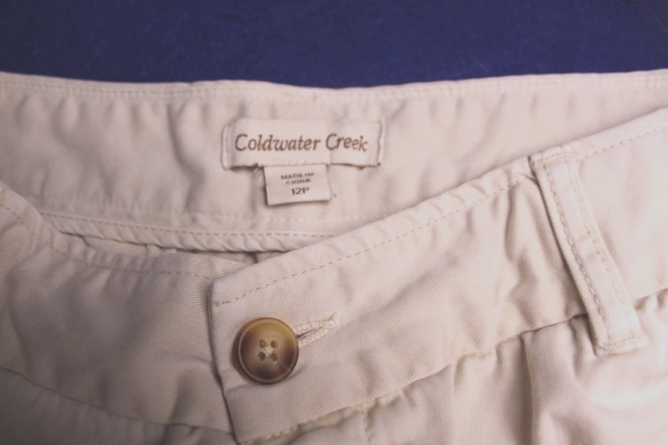 BERMUDAS COLDWATER CREEK DAMAS SHORTS talla 12p beige plisado delantero tiro alto Foto 3 de 4