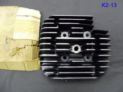 南出品 Suzuki TS125 Cylinder Head 1978-1979 NOS TS 125 CYL Top HEAD