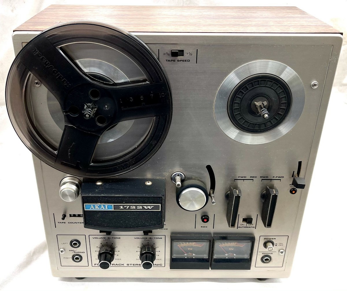 Akai 1722W (Reel-to-Reel) Four Track Stereophonic Tape Recorder