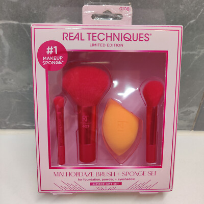 Real Techniques Mini Holidaze Pinsel RT407 RT402 RT302 RT und Schwamm 4 Stück Set